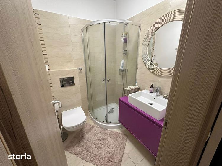 Apartament cu 3 camere, mobilat în Băneasa