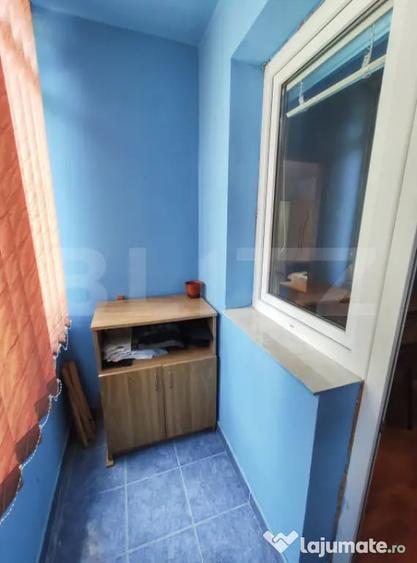 Apartament cu 3 camere semidecomandat în Micro 15