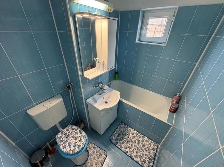 Apartament cu 2 camere decomandat în Republicii