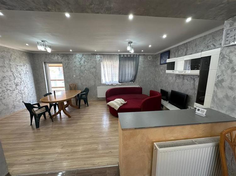 Casă cu 4 camere cu Teren 365 Mp în Exterior Sud