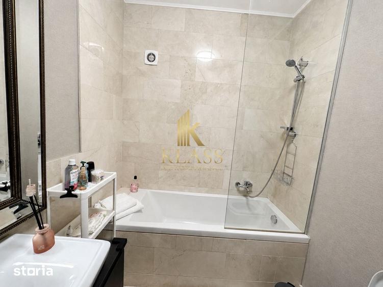 Casă cu 5 camere cu Teren 705 Mp în Central