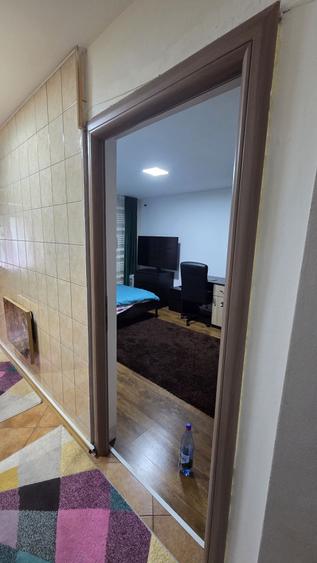 Garsonieră decomandată în Gorjului