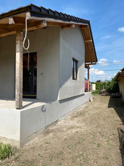 Casă cu 3 camere în Becicherecu Mic