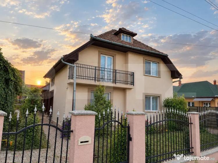 Casă cu 5 camere cu Teren 875 Mp în Central