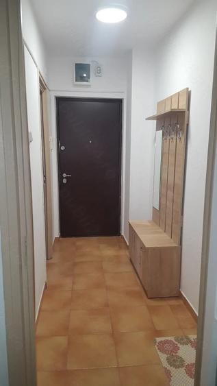 Apartament cu 3 camere semidecomandat în Chibrit