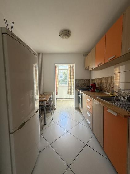 Apartament cu 2 camere decomandat în Trivale