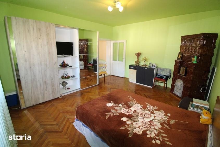 Casă cu 4 camere cu Teren 700 Mp în Central