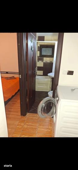 Apartament cu 2 camere, mobilat în Central