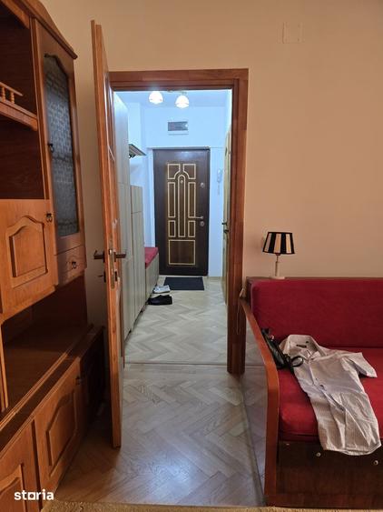 Apartament cu 3 camere în 1 Mai