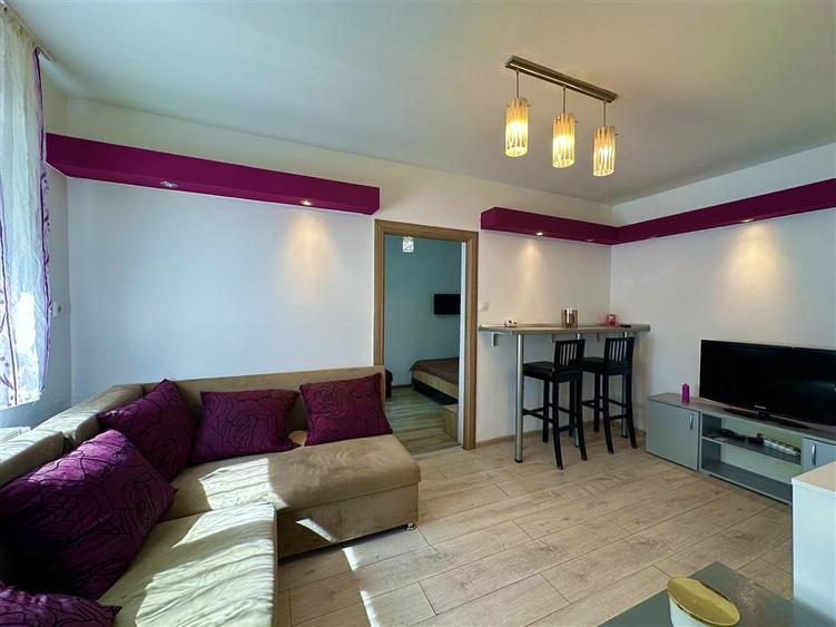Apartament cu 2 camere semidecomandat în Central