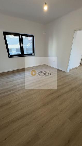 Apartament cu 4 camere decomandat în Domenii
