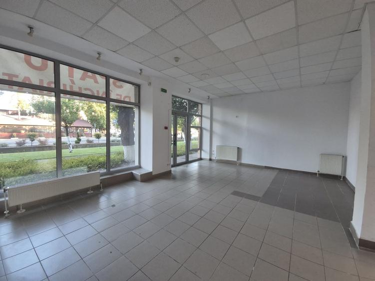 Spațiu comercial, de 99 mp, în Ultracentral