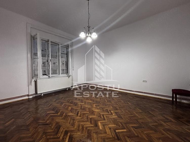Apartament cu 3 camere nedecomandat în Iosefin