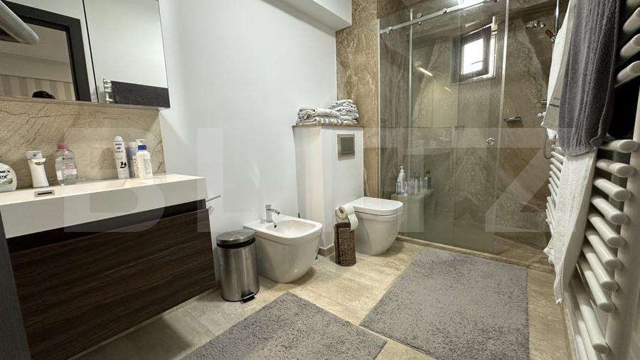 Apartament cu 3 camere decomandat, mobilat în Nufărul