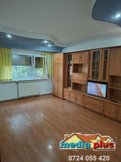 Apartament cu 2 camere de vânzare – Piața Centrală - 1