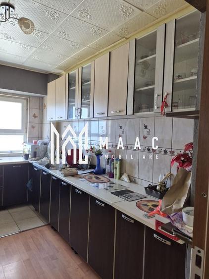 Apartament cu 3 camere decomandat, mobilat în Ostroveni