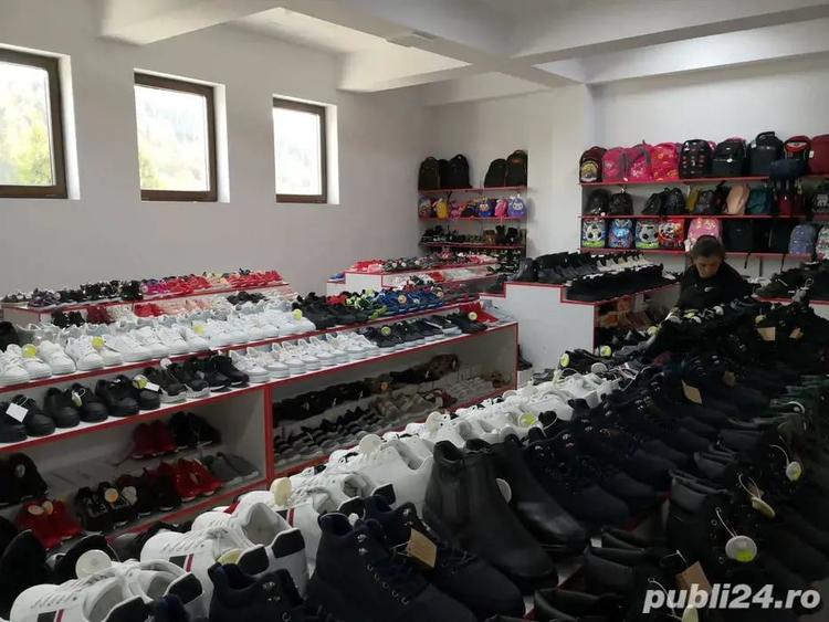 Spațiu comercial, de 1,200 mp, în Central