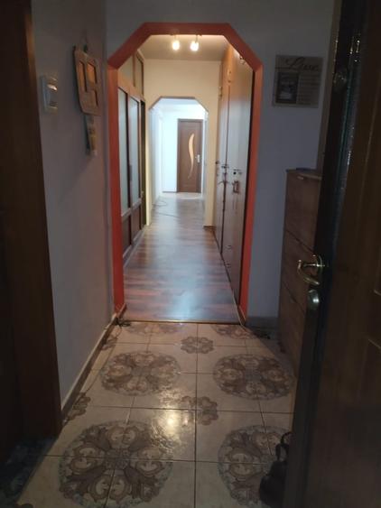 Apartament cu 4 camere, mobilat în Tomis III