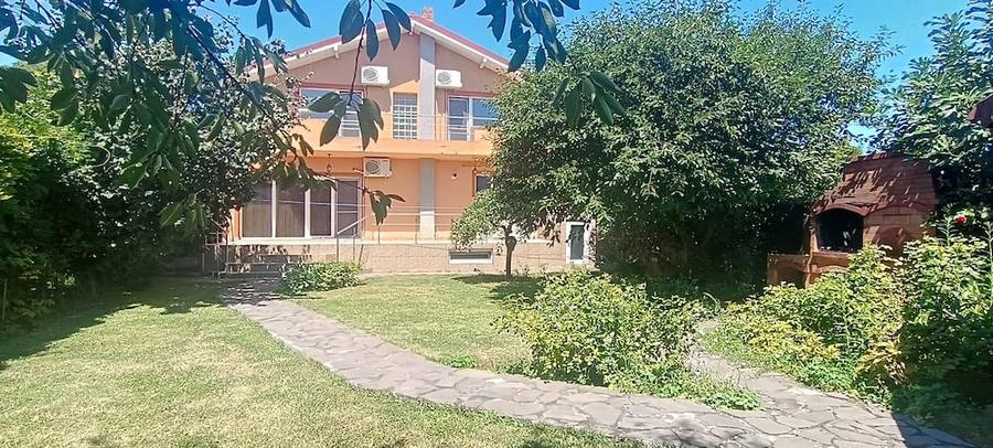 Casă cu Teren 471 Mp în Agigea
