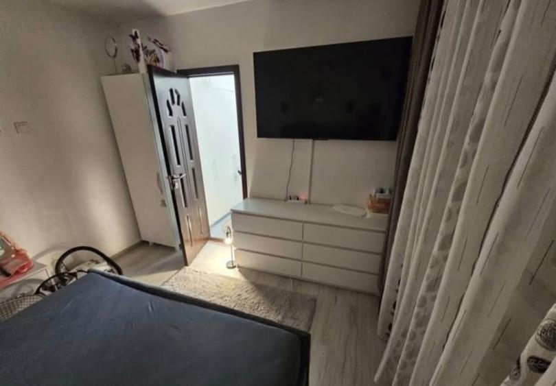 Apartament cu 3 camere decomandat, mobilat în Mircea cel Bătrân