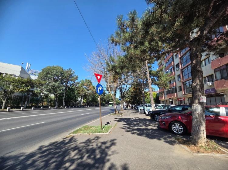 Apartament cu 2 camere decomandat, mobilat în Metalurgiei