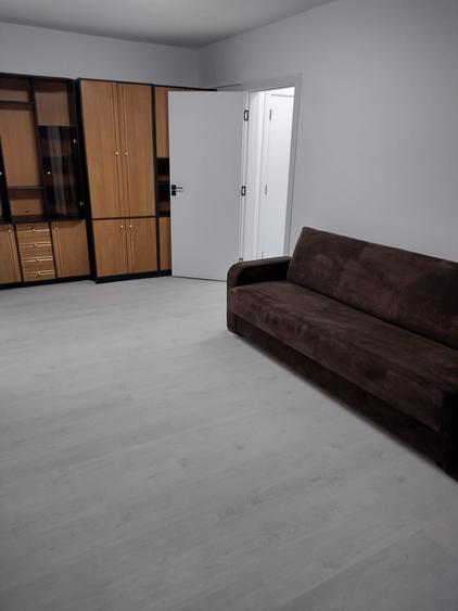 Apartament cu 2 camere decomandat în Militari