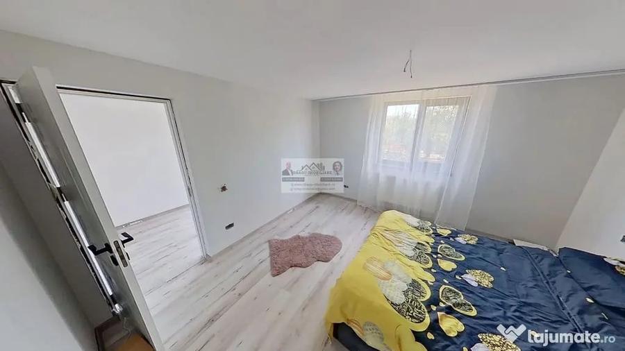 Casă cu 5 camere cu Teren 1159 Mp în Central