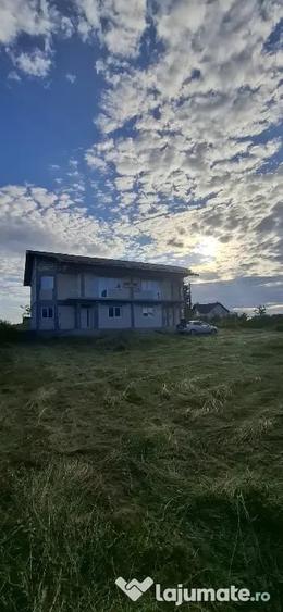 Casă cu 7 camere în Exterior Vest