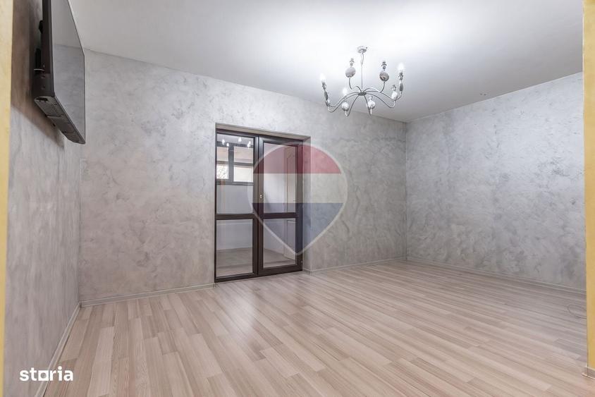 Apartament cu 3 camere semidecomandat în Valea Lupului