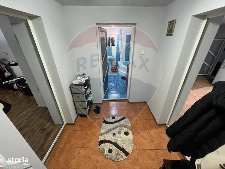 Casă cu 4 camere cu Teren 899 Mp în Grebănu