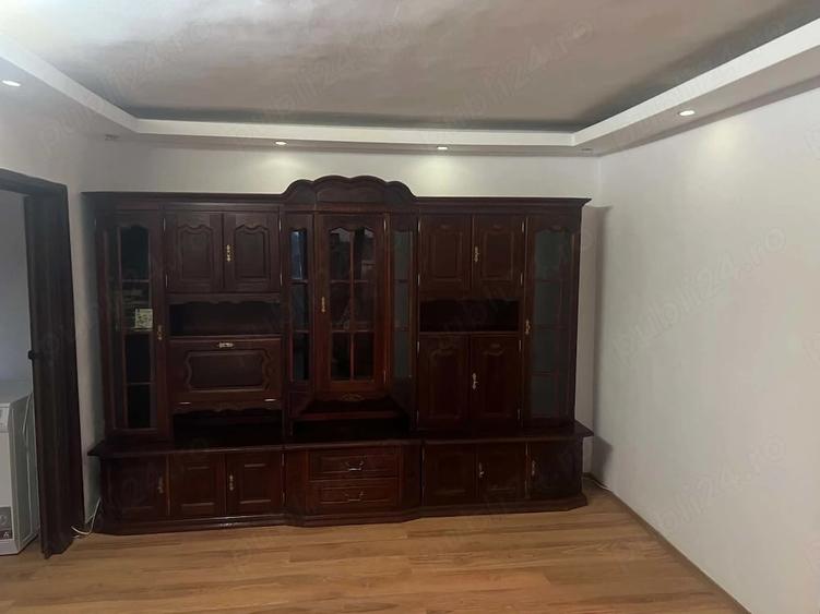 Apartament cu 2 camere semidecomandat în Aurel Vlaicu