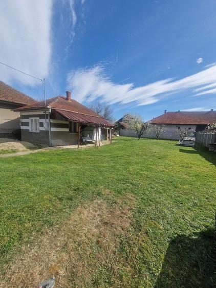 Casă cu 1 camere cu Teren 593 Mp în Simeria