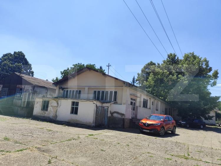 Teren Construcții intravilan de 32000 mp, în Răducăneni