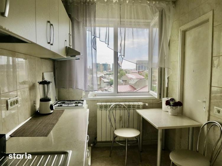 Apartament cu 3 camere decomandat în Basarab