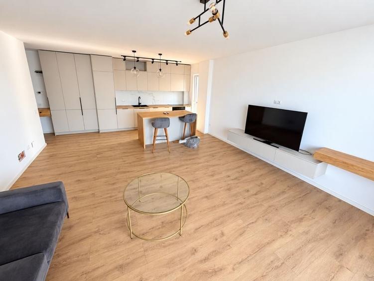 Apartament cu 2 camere semidecomandat în Calea Turzii