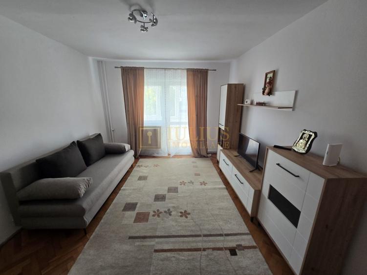 Apartament cu 3 camere semidecomandat, mobilat în Olimpia-Stadion