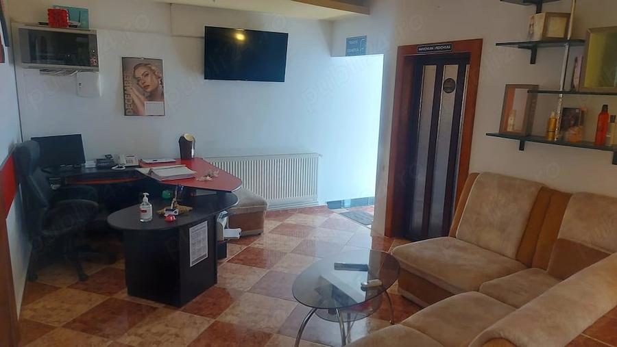 Spațiu comercial, de 781 mp, în Central