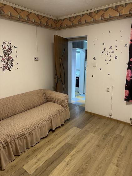 Casă cu 2 camere în Central