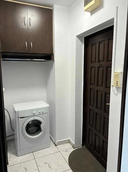 Garsonieră decomandată în Unirii