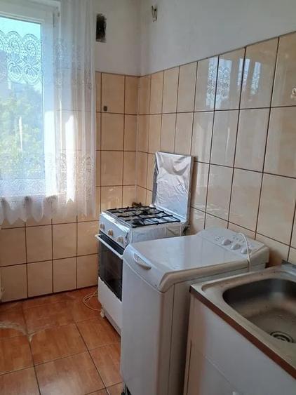 Apartament cu 2 camere decomandat, mobilat în Gorjului
