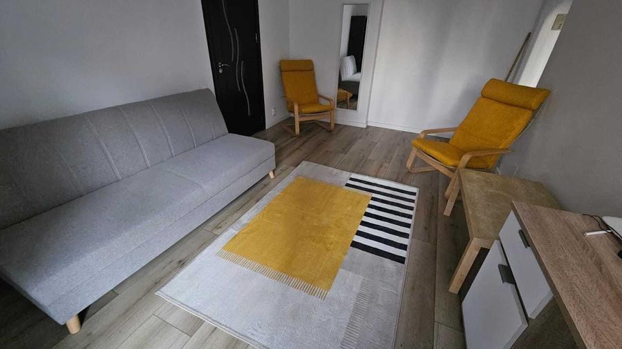 Inchiriez Apartament central cu 2 camere - 4
