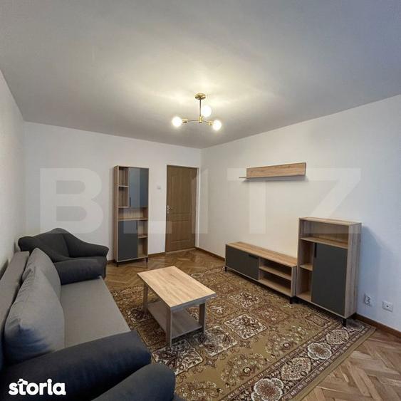 Apartament cu 4 camere decomandat în Tudor