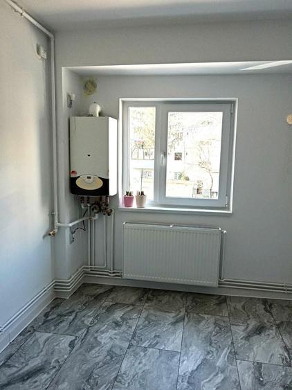 Apartament cu 2 camere decomandat în Aradului — fotografia 3