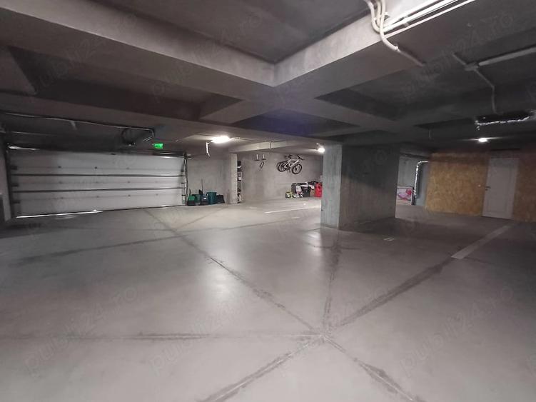 Apartament cu 2 camere decomandat în Tractorul