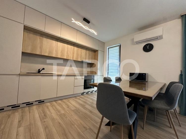 Apartament cu 3 camere semidecomandat, mobilat în Zorilor