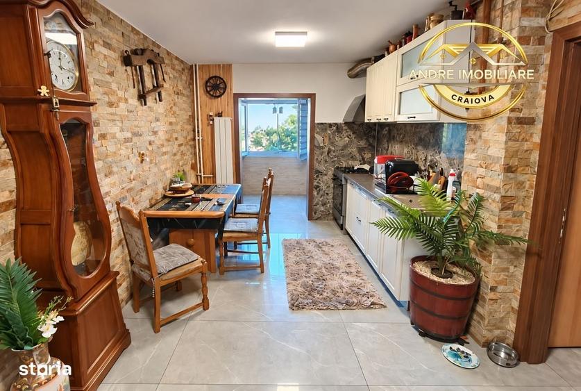 Apartament cu 2 camere decomandat în Rovine