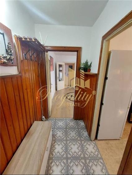 Apartament cu 2 camere semidecomandat, mobilat în Girocului