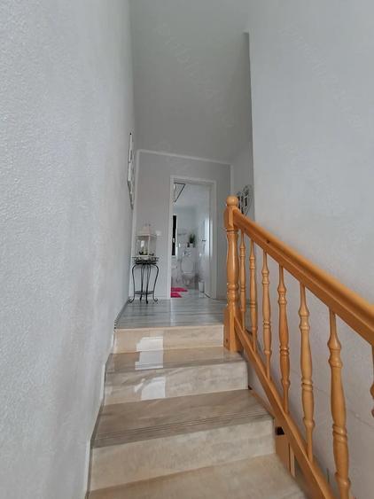 Casă cu 3 camere cu Teren 272 Mp în Sânandrei