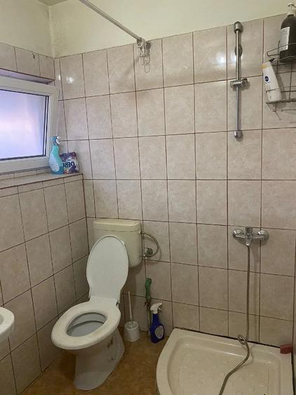 Casă cu 4 camere cu Teren 150 Mp în Cenei