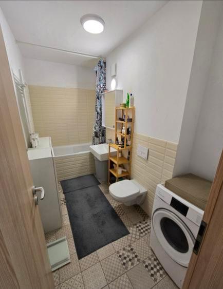 Apartament cu 2 camere decomandat în Tineretului